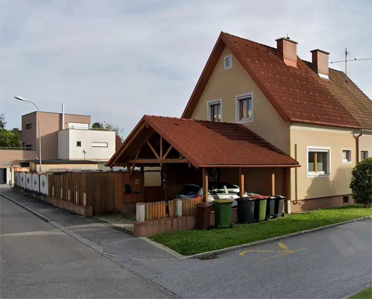 FÜRSTENFELD! Gepflegtes Einfamilienhaus mit Einliegerwohnung!