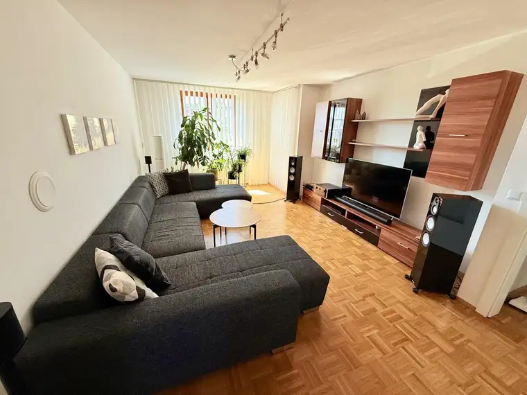 Fürstenfed! Wohntraum mit Stil - Balkon &amp; Carport inklusive