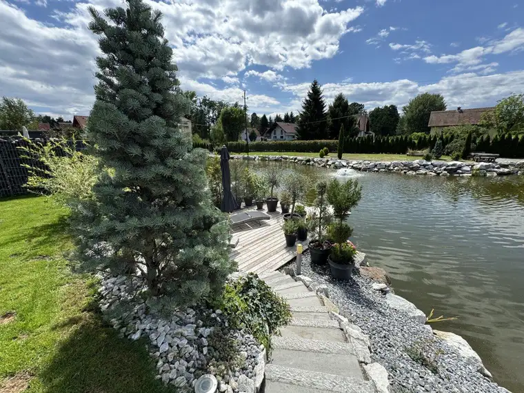 Exklusive 3,5-Zimmer-Gartenwohnung mit direktem Naturteich-Zugang und Süd-West-Loggia in Unterpremstätten bei Graz