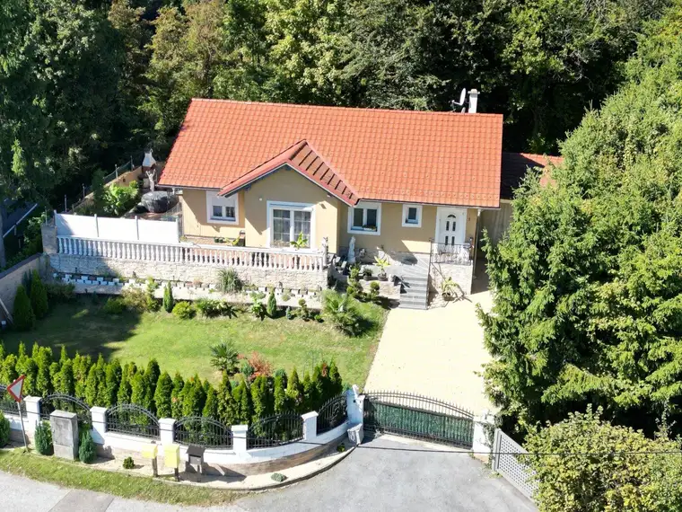 Hausmannstätten - Ein Zuhause mit Charakter - moderner Bungalow mit Privatsphäre, Komfort und wunderschönem Garten