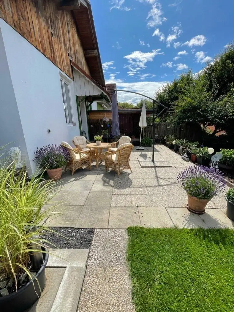 Riederhof - Charmante Gartenwohnung mit Ausbaupotenzial - teilweise sofort beziehbar oder ideale Anlegerimmobilie in traumhafter Naturlage!