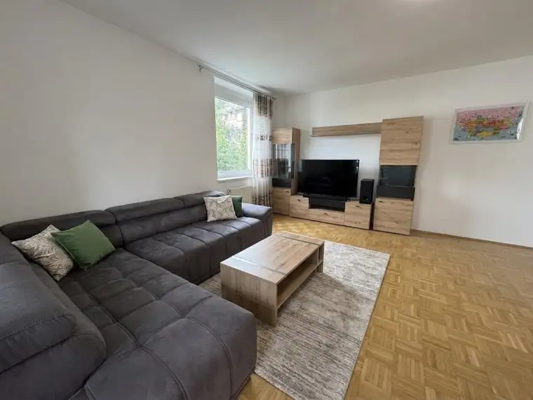 Eggenberg! Charmante 3-Zimmer-Wohnung mit Südwest-Balkon &amp; Tiefgaragenplatz in ruhiger Lage!