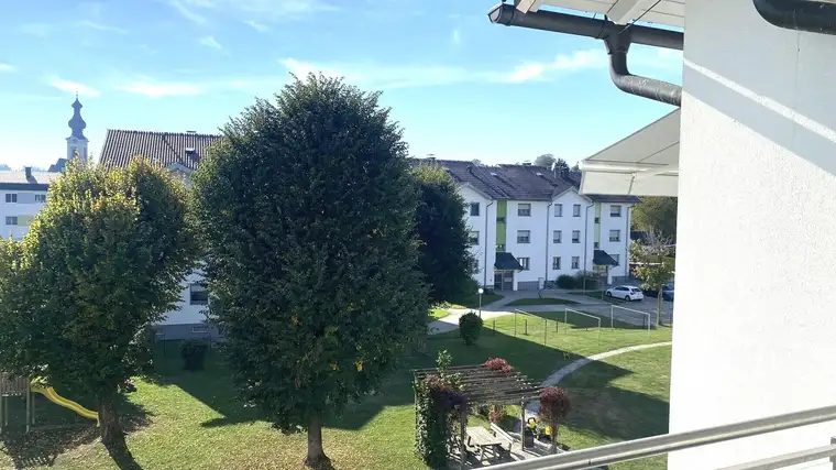 Wohnung zum Wohlfühlen mit Loggia und viel Platz
