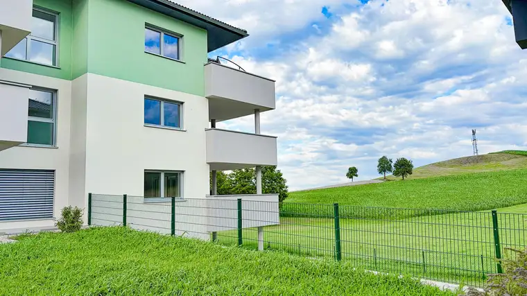 Neubau Terrassenwohnung mit schöner Aussicht in Atzbach