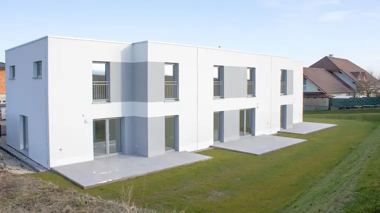Schlüsselfertig &amp; provisionsfrei: Hochwertiges Eckreihenhaus zum Erstbezug
