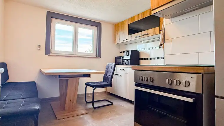 Sanierte 2-Zimmer-Dachgeschosswohnung in Lambach – kompakt &amp; modern