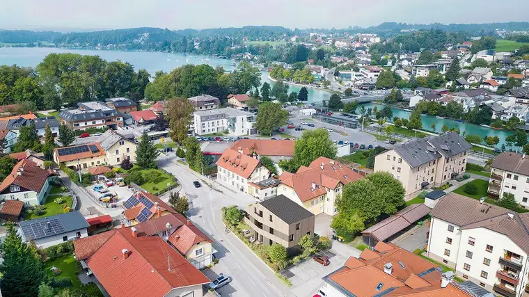 Neubau in Schörfling: Exklusive Gartenwohnung am Attersee – in absoluter Seenähe