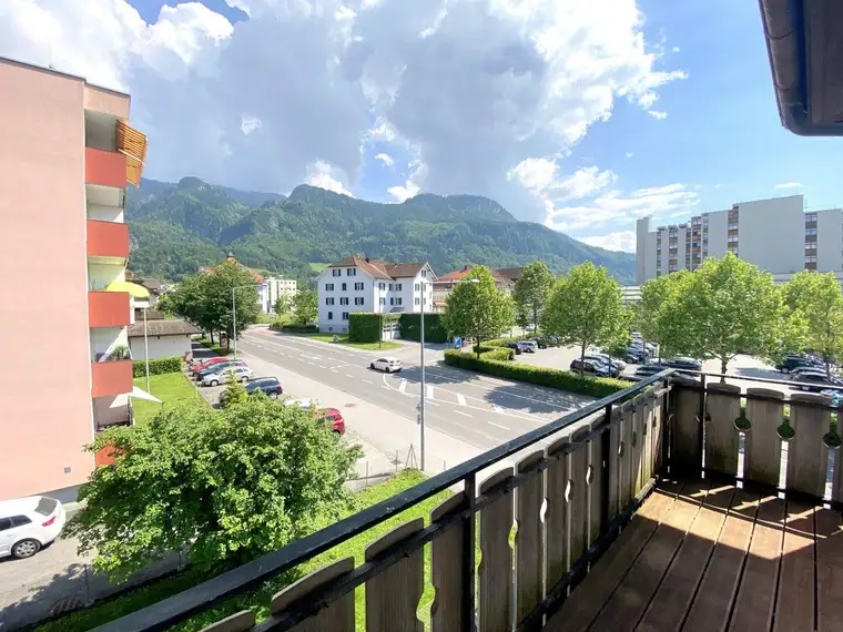 Viel Platz zum Wohlfühlen: 4-Zimmer-Wohnung mit 2 Balkonen in Hohenems
