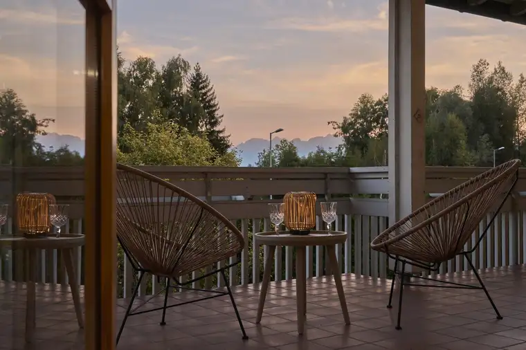 Kaminfeuer &amp; Panoramablick: das Ried von der Terrasse aus genießen