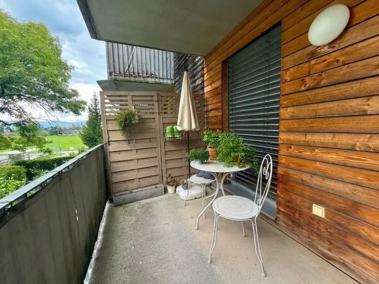 Doga Sevim, DOMUS IMMOBILIEN KG