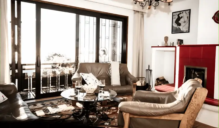 SKI-IN/SKI-OUT IN HOCHRINDL | CHALET MIT 2 APARTMENTS + SAUNA | PANORAMABLICK| FREIZEITWOHNSITZ