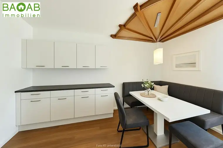 Gepflegte Eigentumswohnung mit Burgblick, Balkon und Stellplatz in Straßburg