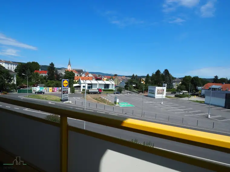 Kleine Wohnung mit Balkon in Ybbs!