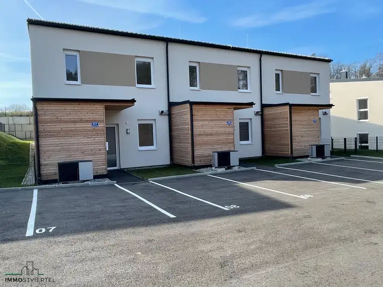 Neues mittleres Reihenhaus mit Garten in Ybbs/Donau! PROVISIONSFREI!! MIETE mit Kaufoption