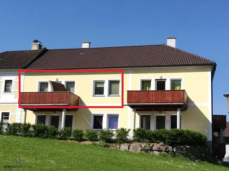 Ruhig gelegene gepflegte Mietwohnung mit Balkon!