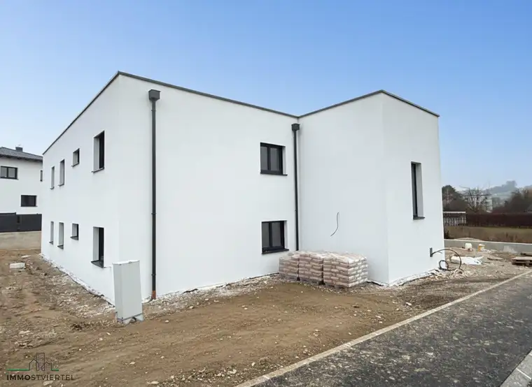 Neubaumietwohnung mit Loggia in Petzenkirchen!