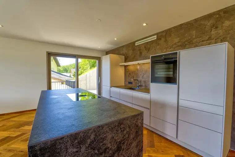 Exquisites Wohnen mit Panoramablick Lichtdurchflutete Designerwohnung am Voggenberg