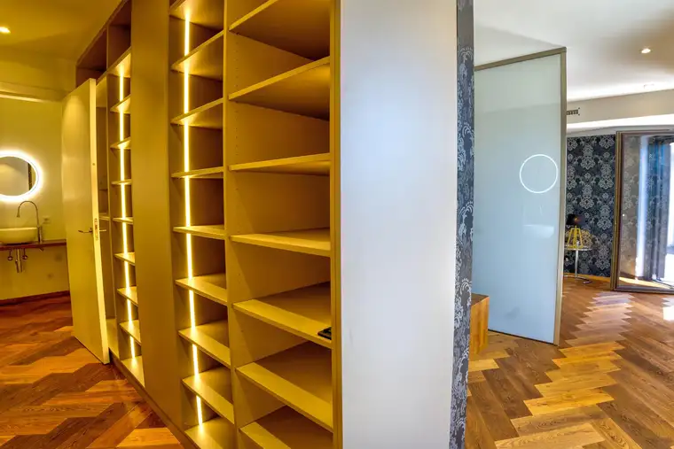 Exquisites Wohnen mit Panoramablick Lichtdurchflutete Designerwohnung am Voggenberg