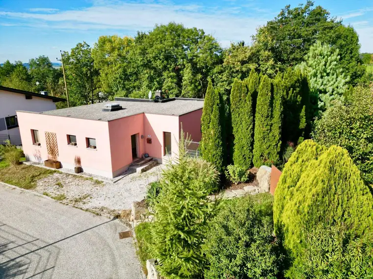 Traumhaftes Öko-Einfamilienhaus in absoluter Ruhelage – Natürliches Wohnen mit Stil