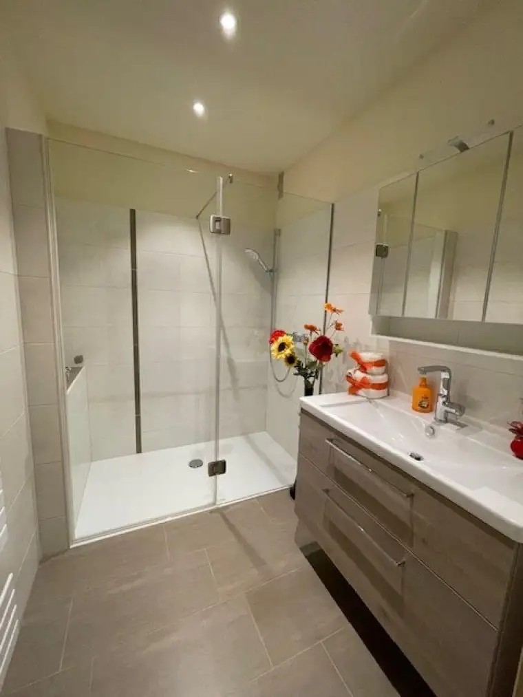charmante 2 Zimmer Wohnung mit Loggia *zentrale Lage*