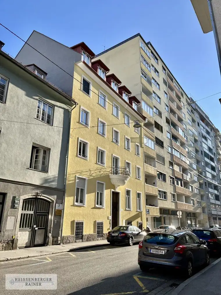Sanierte 4-ZIMMERWOHNUNG /// TRENDVIERTEL LEND