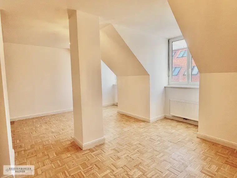 4-ZIMMERWOHNUNG mit Eigengartenanteil! /// FRISCH SANIERT /// TRENDVIERTEL LEND