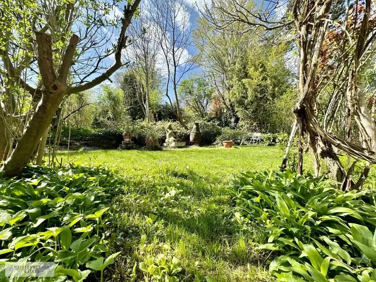 SONNIGE BESTLAGE AM SCHAFBERG /// ORIGINALE STILVILLA /// FLEXIBEL TEILBAR, TRAUMHAFTER GARTEN