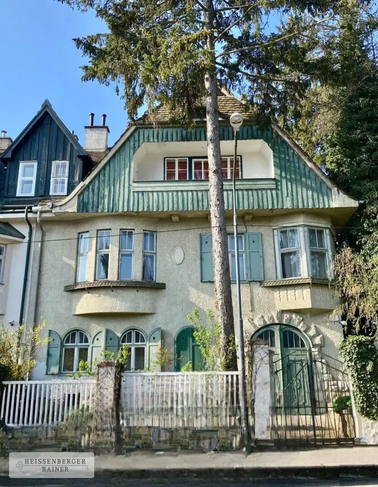 PÖTZLEINSDORF /// SCHAFBERG /// BEZAUBERNDE STILVILLA MIT SONNENGARTEN