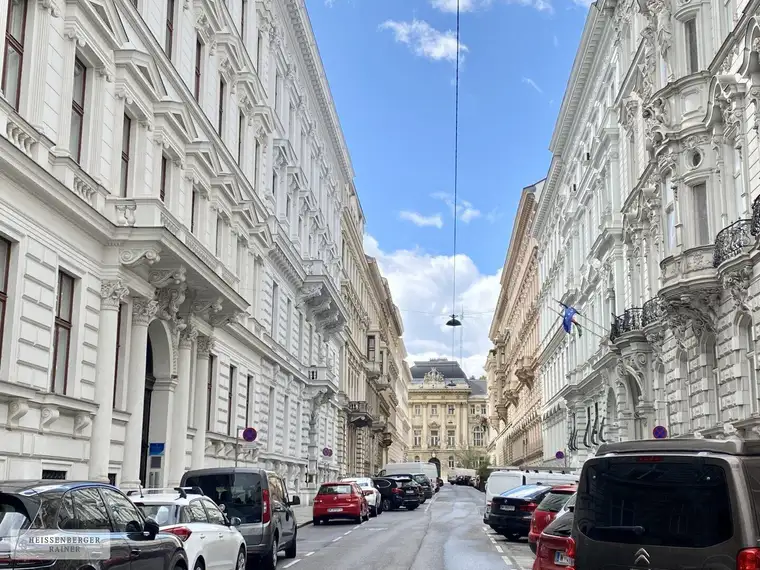 STILALTBAU IN BESTLAGE /// ERSTBEZUG /// TOLLER GRUNDRISS, FLEXIBILITÄT IN DER AUFTEILUNG