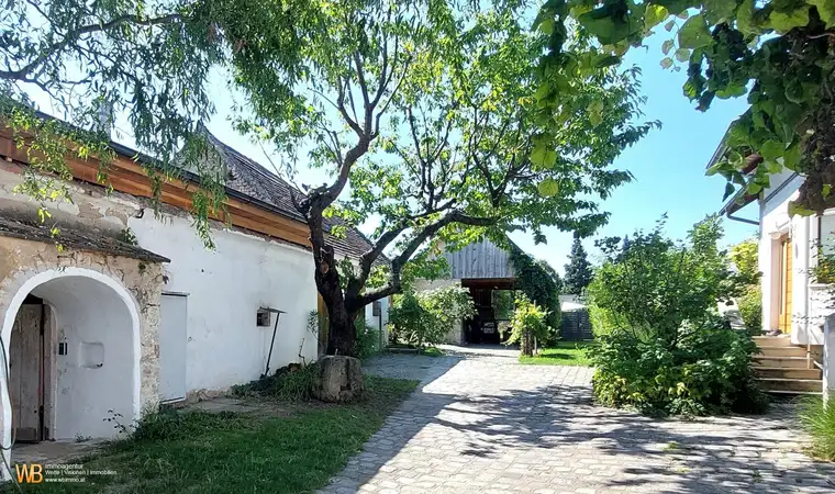 190m² WFL mit 2 Wohneinheiten + 300m² Garten + 90m² Stadl + 115m² Lagerräume