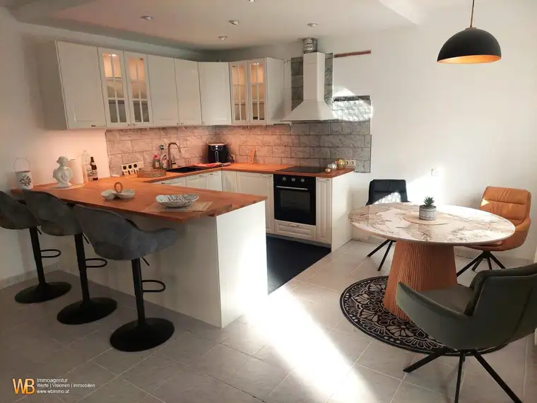 Wohnen auf Zeit, 69m² Absolute Ruhelage, 36m² Wohnküche, 1SZ, Bad mit Wanne, Garage