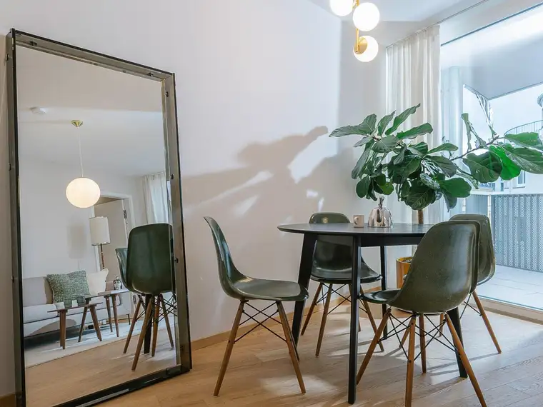 2 ZIMMER + FREIFLÄCHE + TOP INFRASTRUKTUR