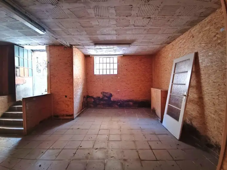 Hobbywerkstatt oder Lagerfläche zum Schnäppchenpreis! Rund 29,48 m²! Zugang über den Innenhof! Nähe Familienplatz!