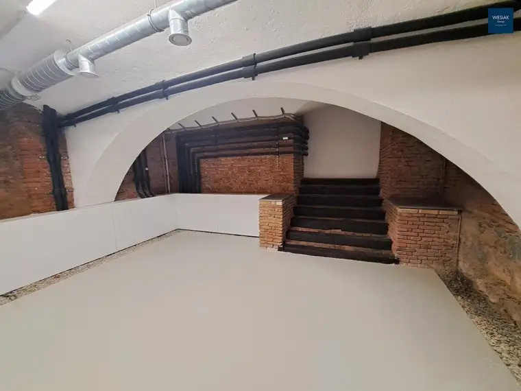 ERSTBEZUG! Lagerräumlichkeiten in zentraler Lage - ca. 200 m² in einem historischen Gebäude in der Annenstraße