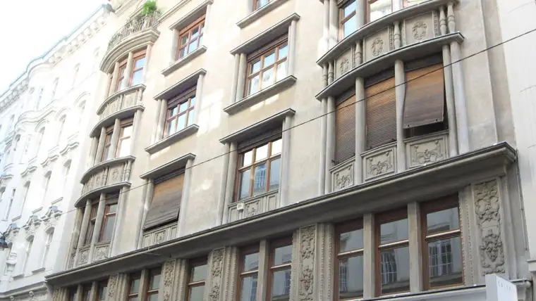 Altbaubüro beim Graben