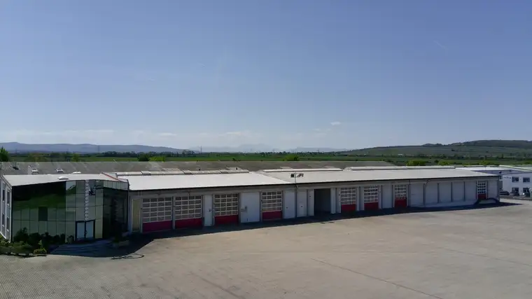 Schwerlast-Nutzfahrzeugzentrum inkl. Waschhalle