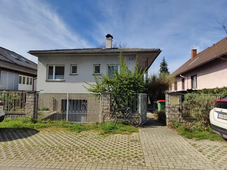 872 m² großes Grundstück - Einfamilienhaus mit Garten