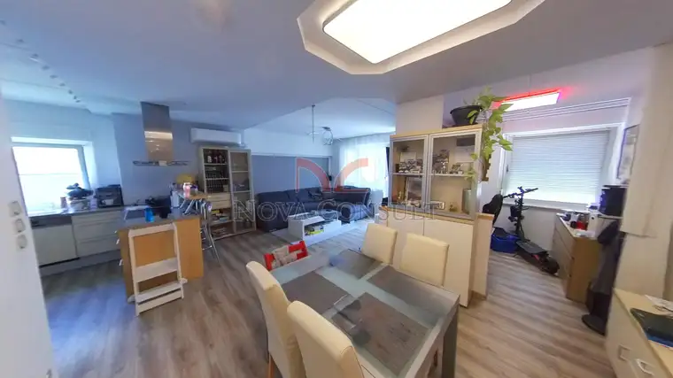 Moderne 4-Zimmerwohnung mit Loggia, Klimaanlage und Lift!