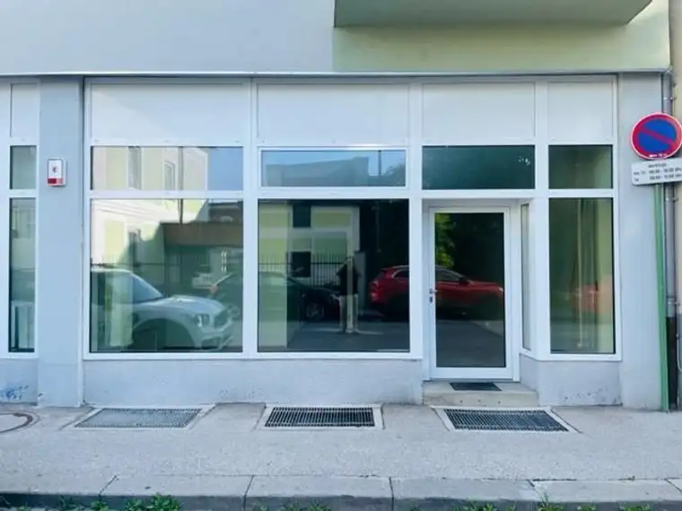 71 m² Geschäftslokal mit ca. 6 m langer Auslagenfront