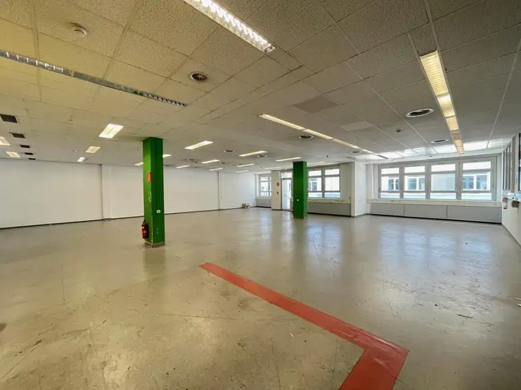 Moderne, klimatisierte Bürofläche mit ca. 421 m² im Linzer Hafen zu vermieten
