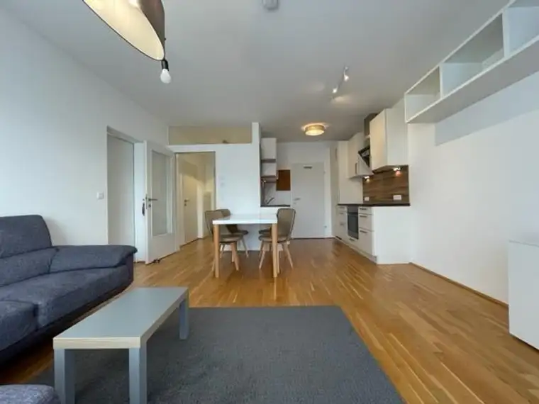 Hochwertige 2-Zimmer-Wohnung mit Terrasse, Loggia, Eigengarten &amp; Einzelgarage