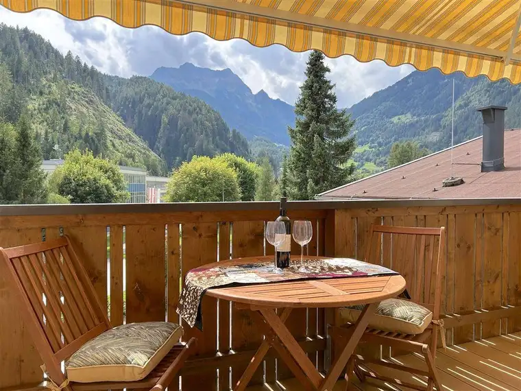 Dachgeschosswohnung mit Bergblick im Zillertal