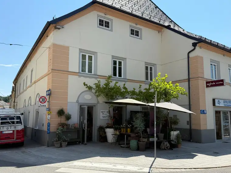 Stilvolles Geschäftslokal mit Tradition am Hauptplatz in Perg