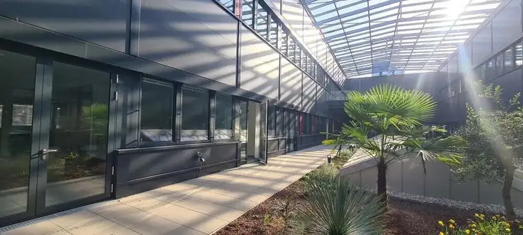 5071, Günther-Bauer-Straße / Attraktive Bürofläche in Toplage im Wals Center