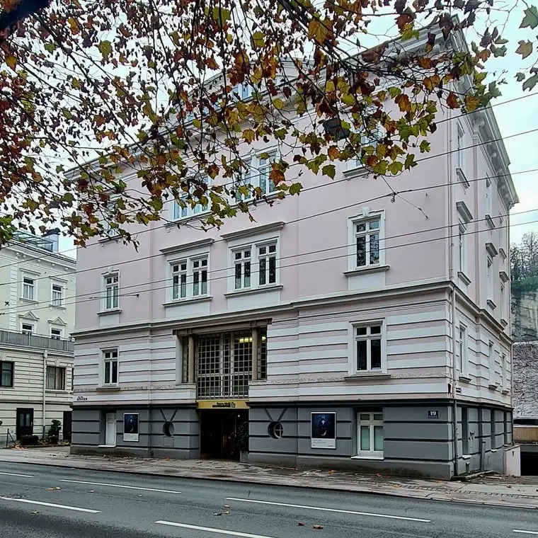 Erfolgreich eröffnen im Zentrum/ Riedenburg