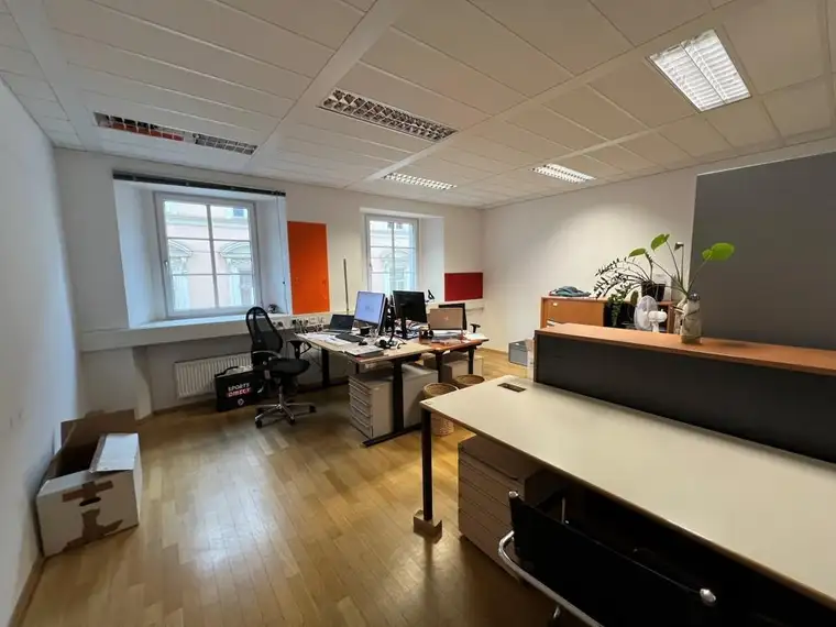 Innenstadt Büro mit Terrasse