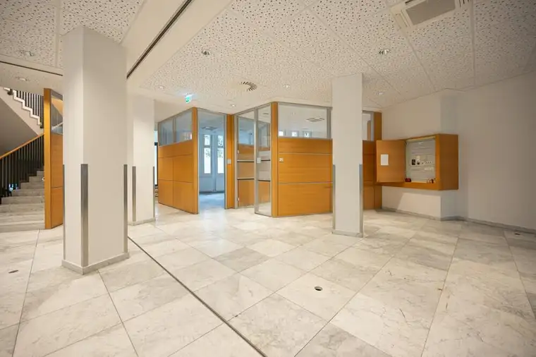 Bürostandort in zentraler Lage mit Parkplätzen