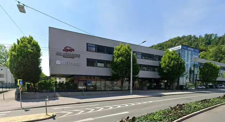 Repräsentative Bürofläche mit hervorragender Anbindung an den öffentlichen Verkehr