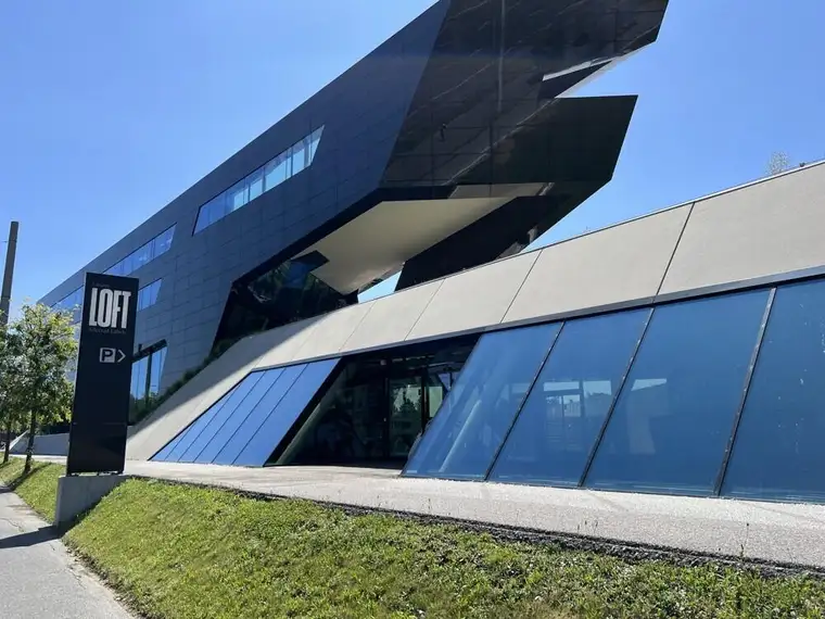 Schauraum/Geschäftslokal mit bester Sichtbarkeit – direkt am Autobahnzubringer Graz-Ost