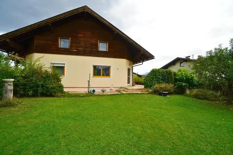 Ruhige Lage mit guter Anbindung und viel Natur